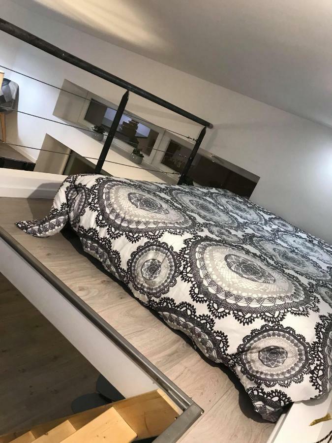 Apartment 2 Lofts Cosy De Cachet Idealement Situes Au Centre De